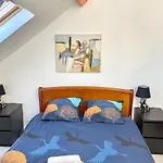 Apartment Art Chaudronniers